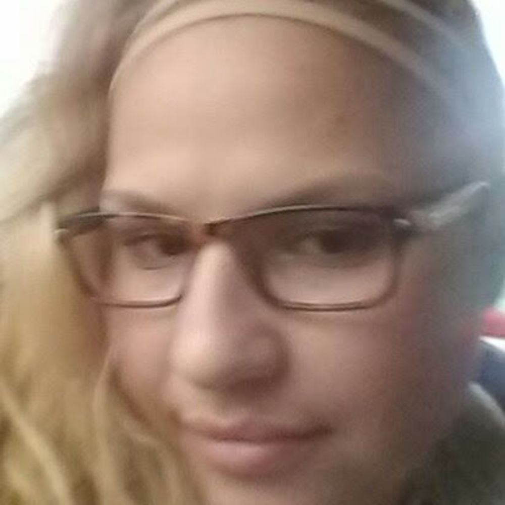Meet your Posher, Cara jean